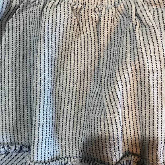 Off the shoulder shirt - Picture 3 of 5